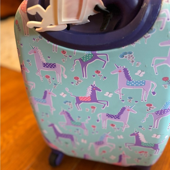 Pottery Barn Mckenzie Hard-Sided Spinner Luggage (Small) - Picture 14 of 15